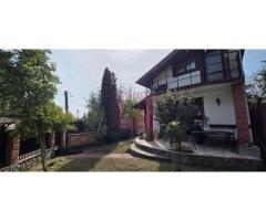 Vila de vanzare cu 4 camere in Beaza, cu dormitor la parter