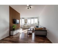 2 camere în blocul Urbanna: Orientare spre răsărit și confort complet - Imagine 2
