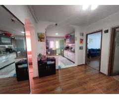 Apartament spațios de 4 camere bl 1982 Berceni etajul 8 bloc anvelopat
