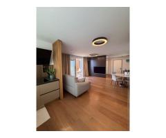Apartament PREMIUM cu curte, terasă și lift cu acces direct în living - Imagine 5