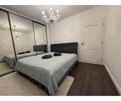 Apartament 3 camere decomandate, 2 bai,balcon, etaj intermediar, garaj - Imagine 5