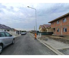Jumătate de duplex cu interior la gri de vânzare în Giarmata Vii - Imagine 3