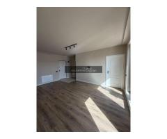 Apartament 2 camere, terasa, etaj intermediar, garaj, Eroilor - Imagine 3