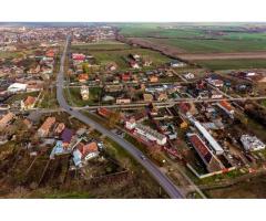 Clădire potrivită pentru proiecte educaționale sau de îngrijire - Imagine 10