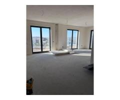 Penthouse pe 2 niveluri |3 camere | 3 băi | parcari| M. Romanul