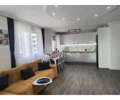 Apartament 3 camere, 2 bai, balcon, Teilor