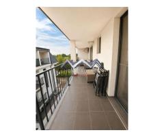 Apartament modern cu 3 camere | Otopeni central | parcare subterană inclusă - Imagine 3