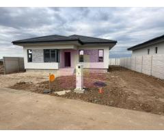Casă noua 4 camere, apă, canalizare, gaze, asfalt, Dragomiresti Vale