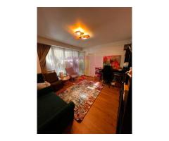 Eroii Revoluției Apartament 2 Camere aproape de Metrou și Parcuri