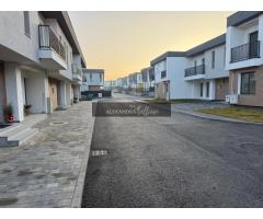 Unitate triplex 4 camere, 3 bai, strada Urusagului - Imagine 10