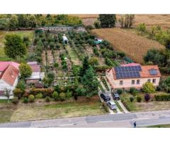 🏡 Mai mult decât o casă: libertatea de a trăi aproape de natură - Imagine 2