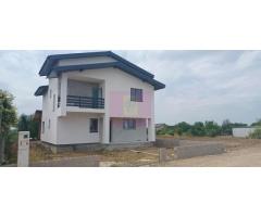 Săbăreni, casă p+1E+m, 5 camere, 3 bai, terasă acoperită, CT - Imagine 3