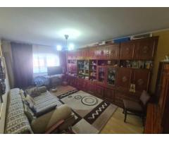 Apartament cu 3 camere de vanzare in Campina - Zona Centrala