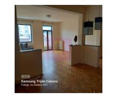 Apartament 5 camere Mitropolie - Imagine 4