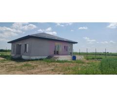 Casă nouă parter, 4 camere, curte 400mp, Săbăreni - Imagine 3