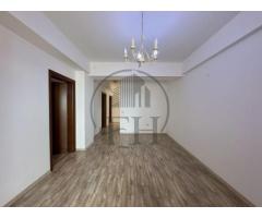 Apartament 3 camere de vanzare Mamaia, zona Summerland - Imagine 2