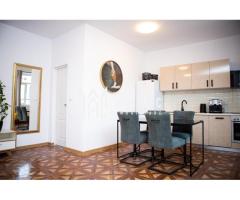 Apartament 3 camere | Curte | Modern | Renovat | Central - Imagine 2