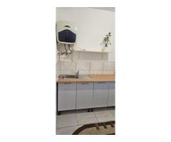 Apartamenr 1 camera 20mp ,aproape de spital si UMF - Imagine 4