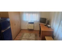 Apartamenr 1 camera 20mp ,aproape de spital si UMF - Imagine 5
