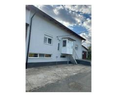 Casă de vânzare cu teren 920 mp