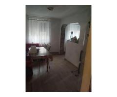 Casă de vânzare cu teren 920 mp - Imagine 8