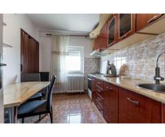 Apartament 2 camerel, bloc V8,  Zona 6 Vânători. - Imagine 2