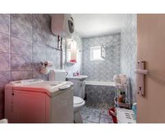 Apartament 2 camerel, bloc V8,  Zona 6 Vânători. - Imagine 9