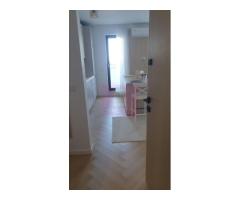 2 cam mobilate, lux, cu terasa și parcare, metrou Pacii - Imagine 12