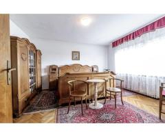 Casă din cărămidă cu 8 camere – zonă liniștită, LIPOVA - Imagine 2