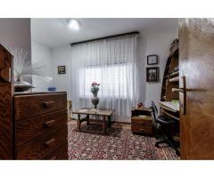 Casă din cărămidă cu 8 camere – zonă liniștită, LIPOVA - Imagine 9
