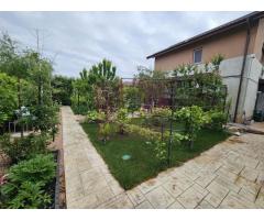 Casă 2019, P+1+pod, renovată, curte amenajată, aproape de pădure - Imagine 2