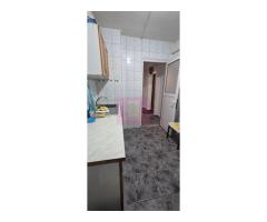 Apartament cu 3 camere de vanzare in Campina, parter - Imagine 11