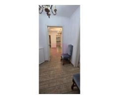 Apartament cu 2 camere, spatiu comercial – Campina, central - Imagine 7