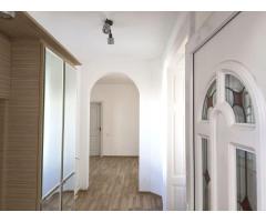 De închiriat: vilă renovată, Mihai Eminescu. 1 000 E/lună. Comision 0 - Imagine 7