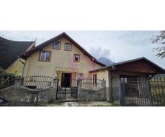 Cabana de vânzare în Bușteni – vedere spre Caraiman și 650 mp de teren