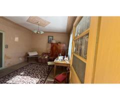 Casă în Ungheni preț 75.000 . 1100 mp teren - Imagine 5