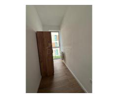 Inchiriez apartament cu 2 camere , bloc nou - Imagine 3