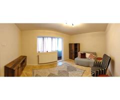 Apartament modern cu 3 camere de închiriat – Zona Torontal