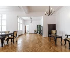 Oportunitate Unică pentru Afacerea Ta în Centrul Orașului! Comision 0%