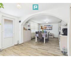 Casă solidă în Curtici cu teren de 1166 mp - Imagine 11