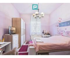 Apartament cu 2 camere, la casă, zona Drăgășani