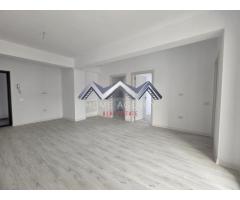 Apartament 2 camere Otopeni central - Imagine 2