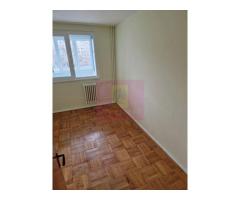 Vanzare apartament 4 camere la Titan, metrou - Imagine 3