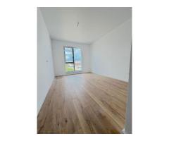Ap. 2 camere decomandat - finisaje premium / panouri solare - Imagine 5