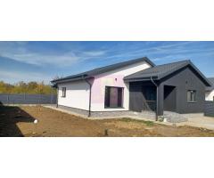 Gulia, casă 4 camere parter, 107 mp utili, curte 500, aproape padure