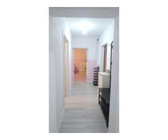Vanzare apartament 3 camere Bd. Unirii stradal-Centru Civic - Imagine 6