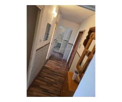 Apartament cu 2 camere, 51 m², Dâmbu Pietros – centrală proprie, mobilat și utilat - Imagine 5
