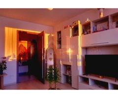 Apartament 2 camere DECOMANDAT complet utilat | Smart AC/TV | Zonă Poli 2 – Tudor/Centru