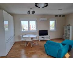 Apartament 3 camere, mobilat, utilat si parcare, zonă premium - Imagine 2