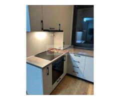 De inchiriat apart. 2 camere, cu loc de  parcare, Complex Flamingo,  650 E - Imagine 6